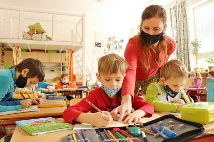 Prvci v hodin etiny.